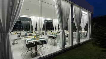 Almoço e jantar, culinária internacional