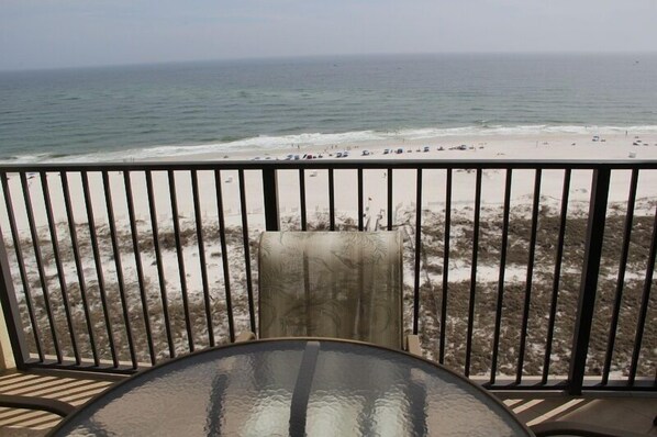 Standard-huoneisto, 1 makuuhuone, keittiö, rantanäköala (1407) | Parveke