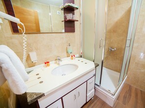 Junior Apartment, 1 Bedroom, Balcony, Sea View | Bathroom | Shower, free toiletries, hair dryer, slippers - Hotel Petrovac (Petrovac)