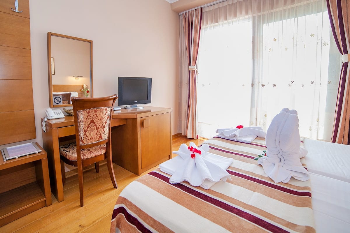Double Room, Balcony, Sea View | Premium bedding, in-room safe, desk, free cots/infant beds
