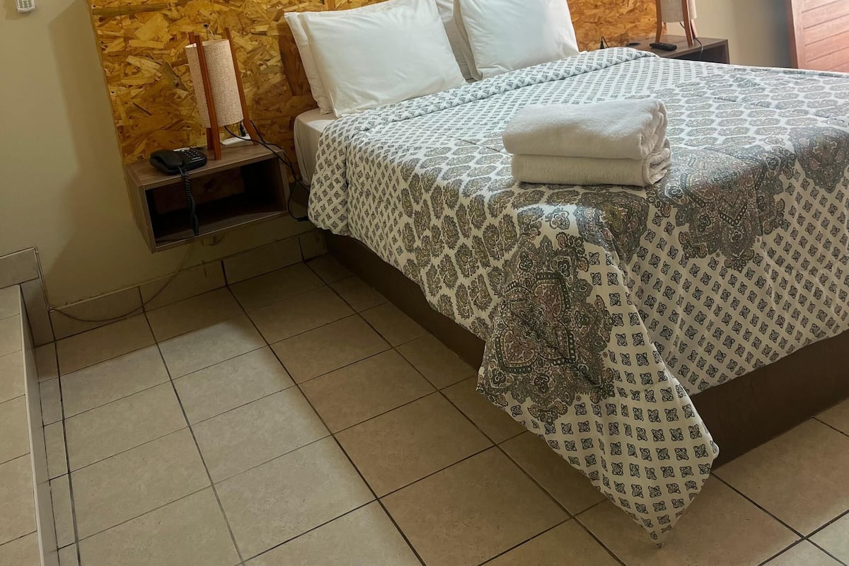 Habitación doble superior | Caja de seguridad en la habitación, wifi gratis y ropa de cama
