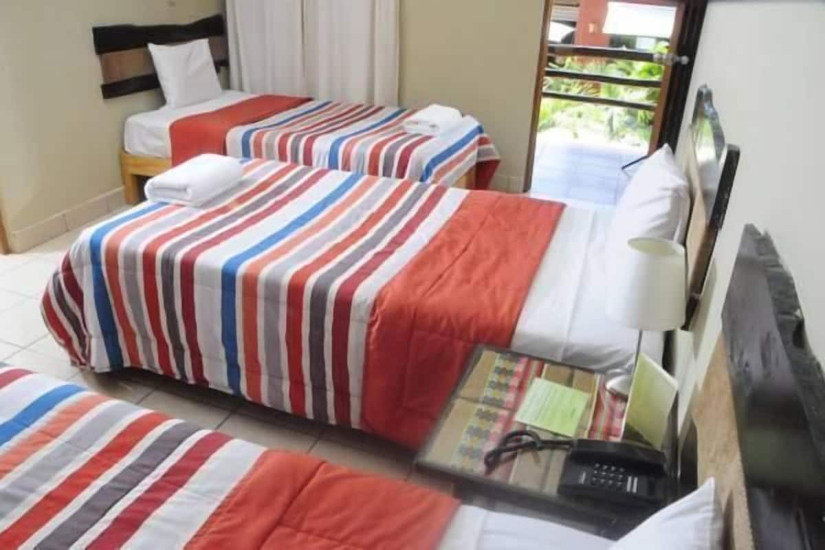 In-room safe, free WiFi, bed sheets