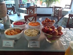 Colazione a buffet inclusa, servita tutte le mattine