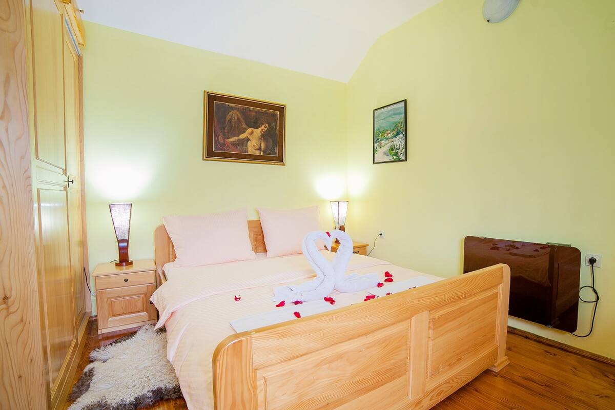 Classic Apartment, Terrace | Premium bedding, minibar, in-room safe, desk