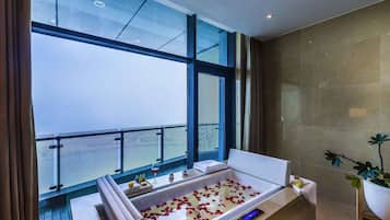 Premium bedding, minibar, in-room safe, desk