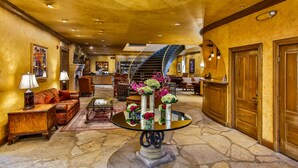 Interior entrance - The Herrington Inn & Spa (Geneva)