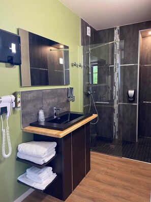 Bathroom - Hôtel de la Vinaigrerie (Joinville)