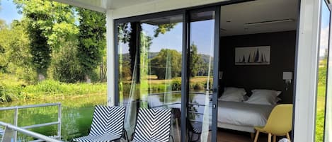 Deluxe-værelse | Individuelt design, individuel indretning, skrivebord