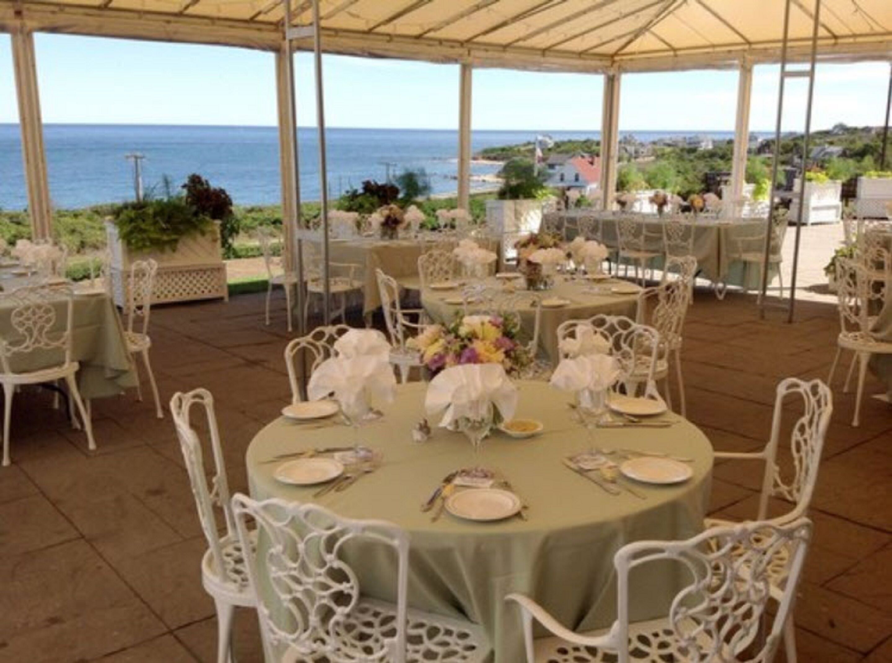 outdoor banquet area