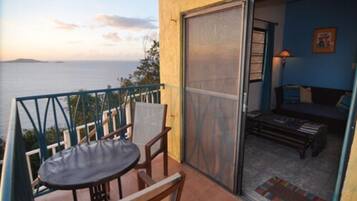 Suite Confort, 1 habitación, balcón, vista al océano | Balcón