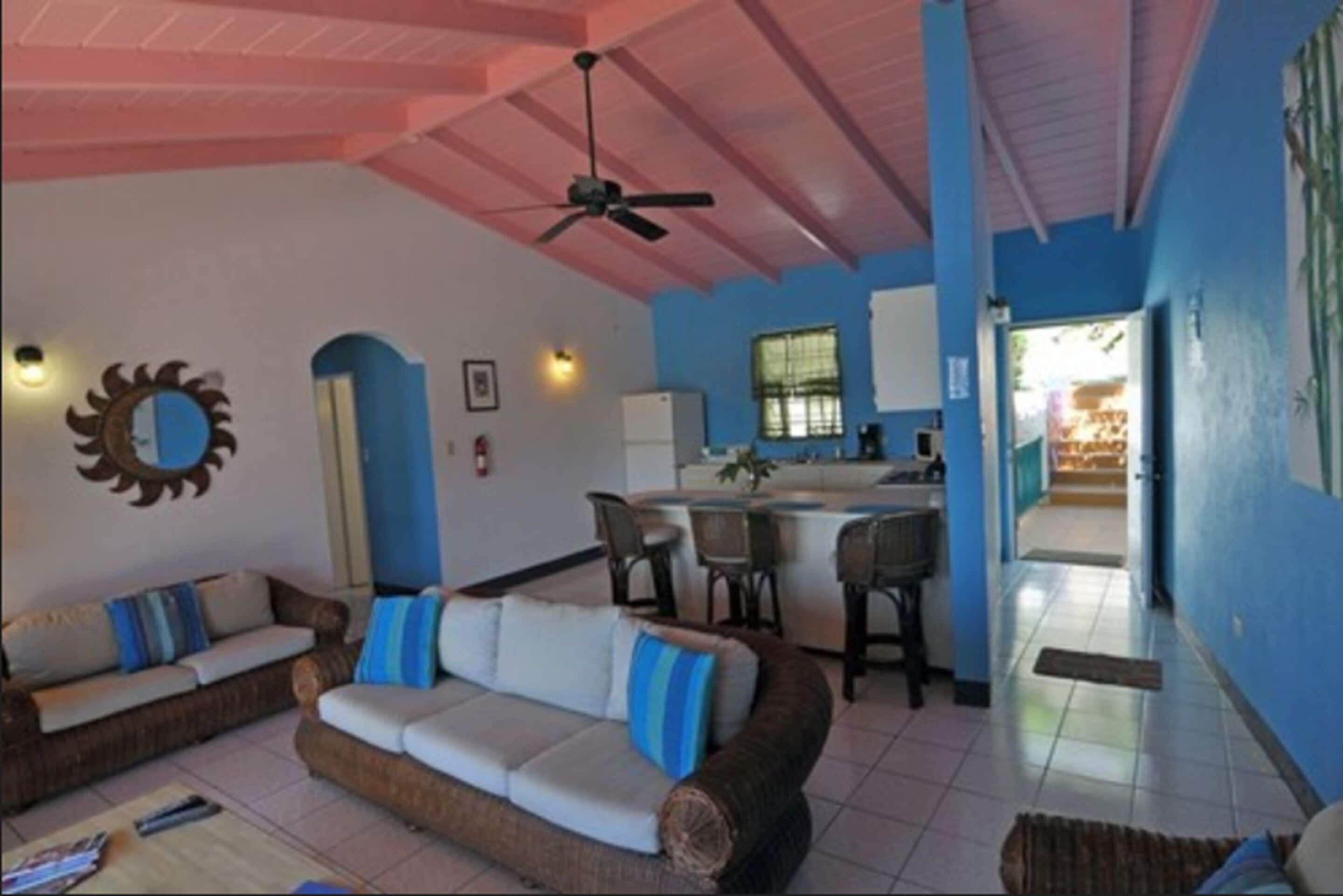 suite, 2 bedrooms, balcony, ocean view | living area | tv