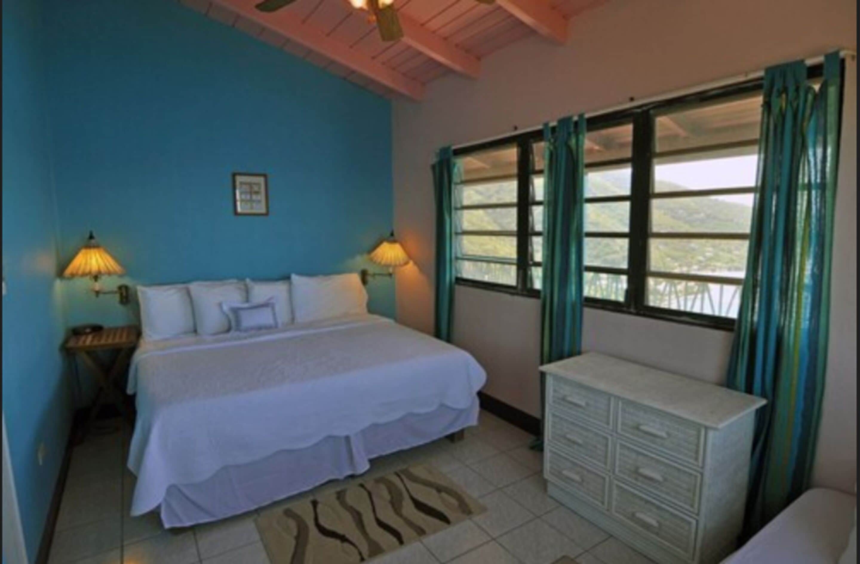 suite, 2 bedrooms, balcony, ocean view | free wifi, bed sheets