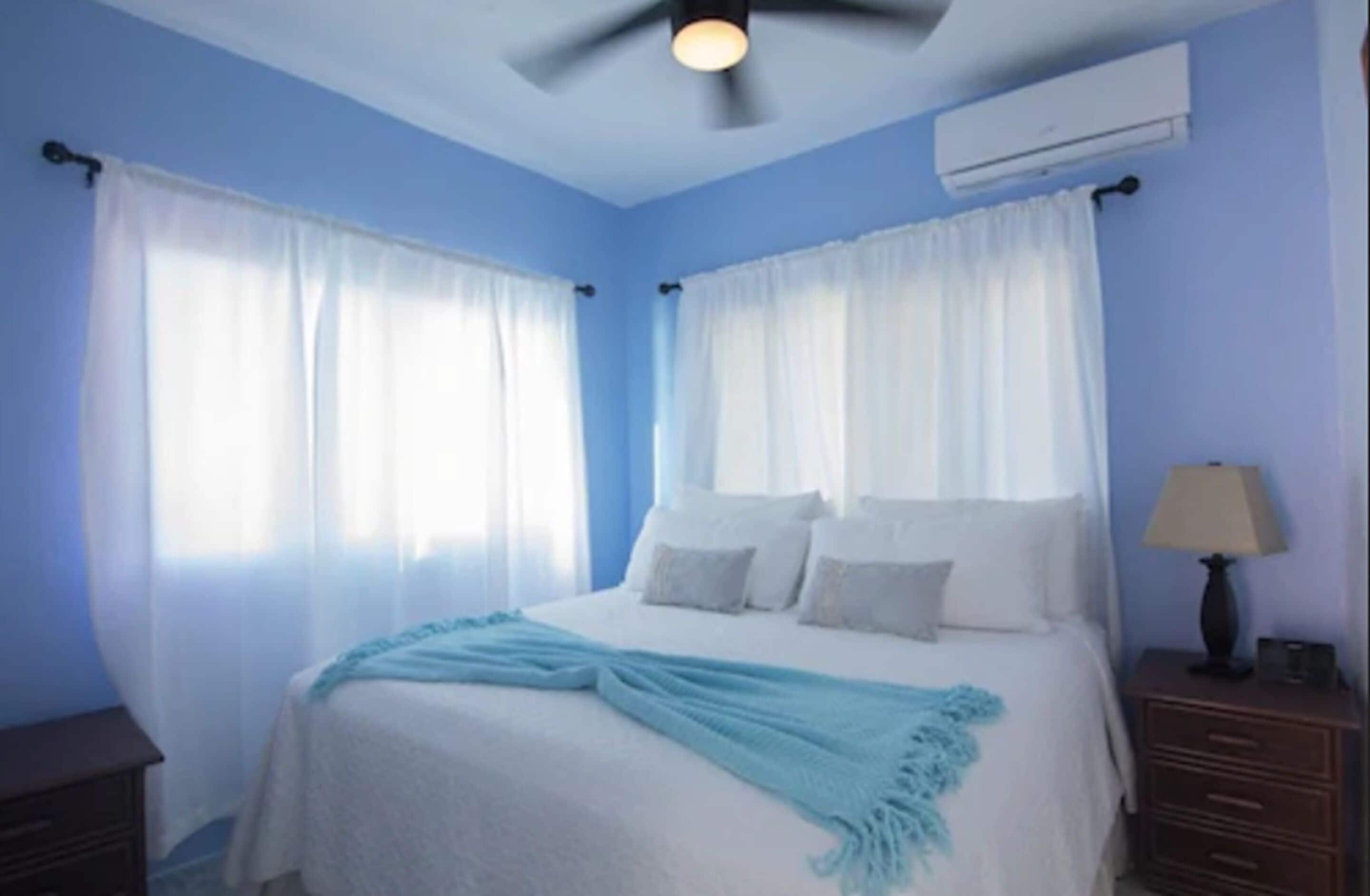 suite, 1 bedroom, balcony, ocean view | free wifi, bed sheets