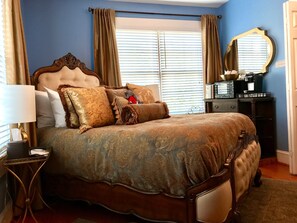 Suite, 1 Bedroom, Private Bathroom