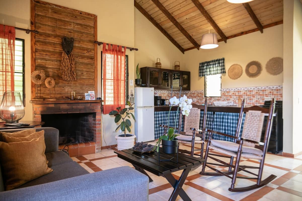 Three Bedroom Villa | Vardagsrum | Tv