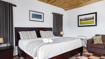 Basic Suite | 1 bedroom, iron/ironing board, bed sheets