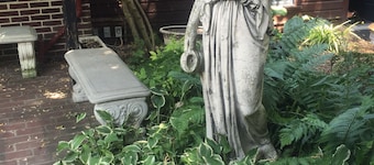 Historic Farnsworth House Inn