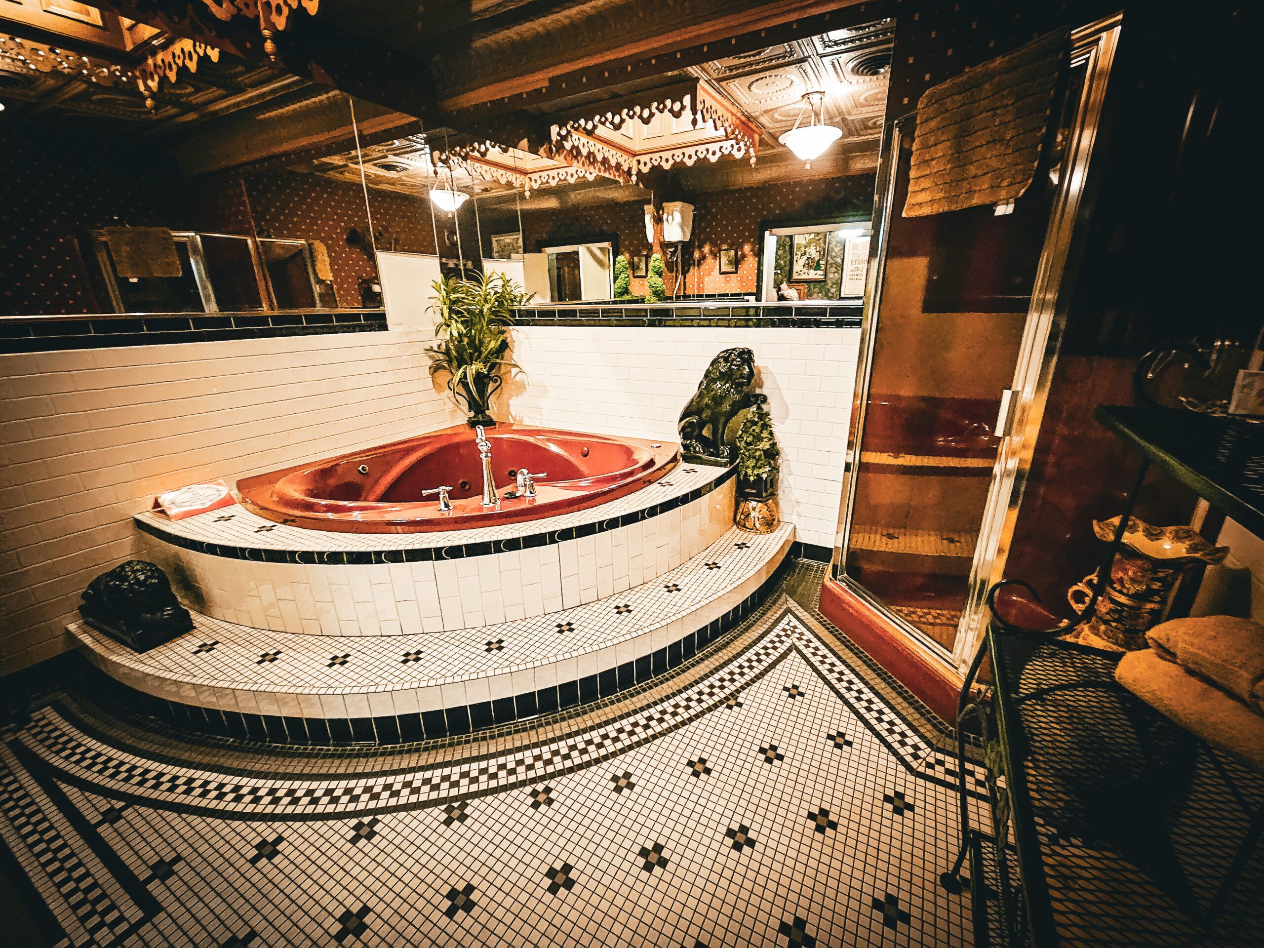Bồn tắm spa trong nhà