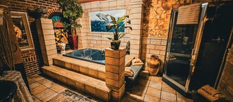 Historic Farnsworth House Inn