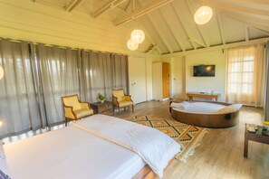 Bhanwra | Desk, laptop workspace, iron/ironing board, rollaway beds - Seclude Palampur - Himachal Pradesh (Palampur)