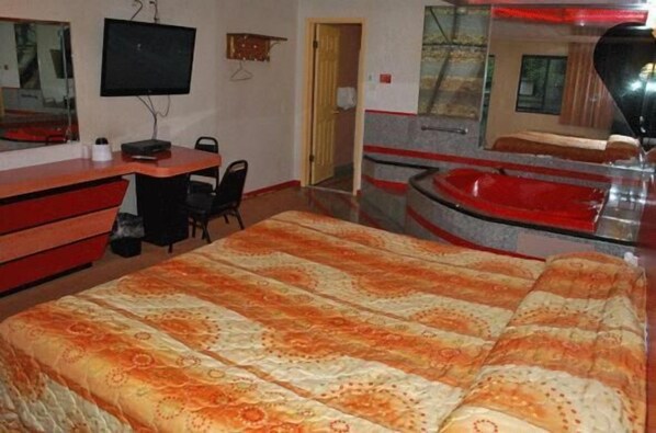 Iron/ironing board, free WiFi, bed sheets - South Bay Motel (Copiague)