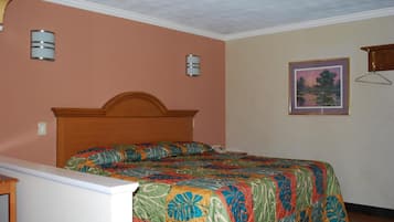 Iron/ironing board, free WiFi, bed sheets