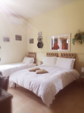 Basic Triple Room