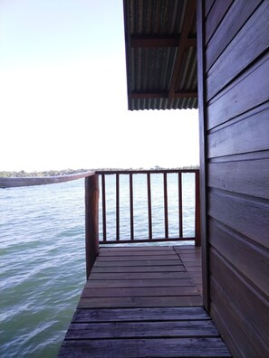 Standard Bungalow, 1 Bedroom | Free WiFi, bed sheets - Hotel Catamaran (Livingston)