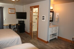 Comfort Double Room, 2 Queen Beds - Columbine Inn (Estes Park)