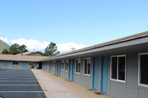Front of property - Columbine Inn (Estes Park)