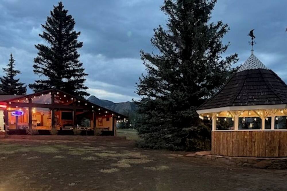 Columbine Inn
