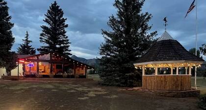 Columbine Inn