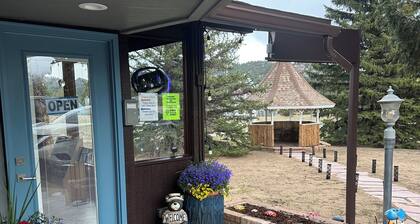 Columbine Inn