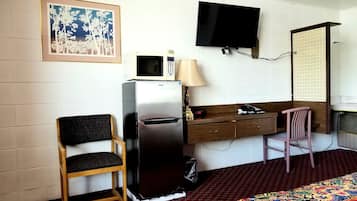 Habitación estándar, 1 cama King size | Minibar, escritorio y espacio para trabajar con laptop