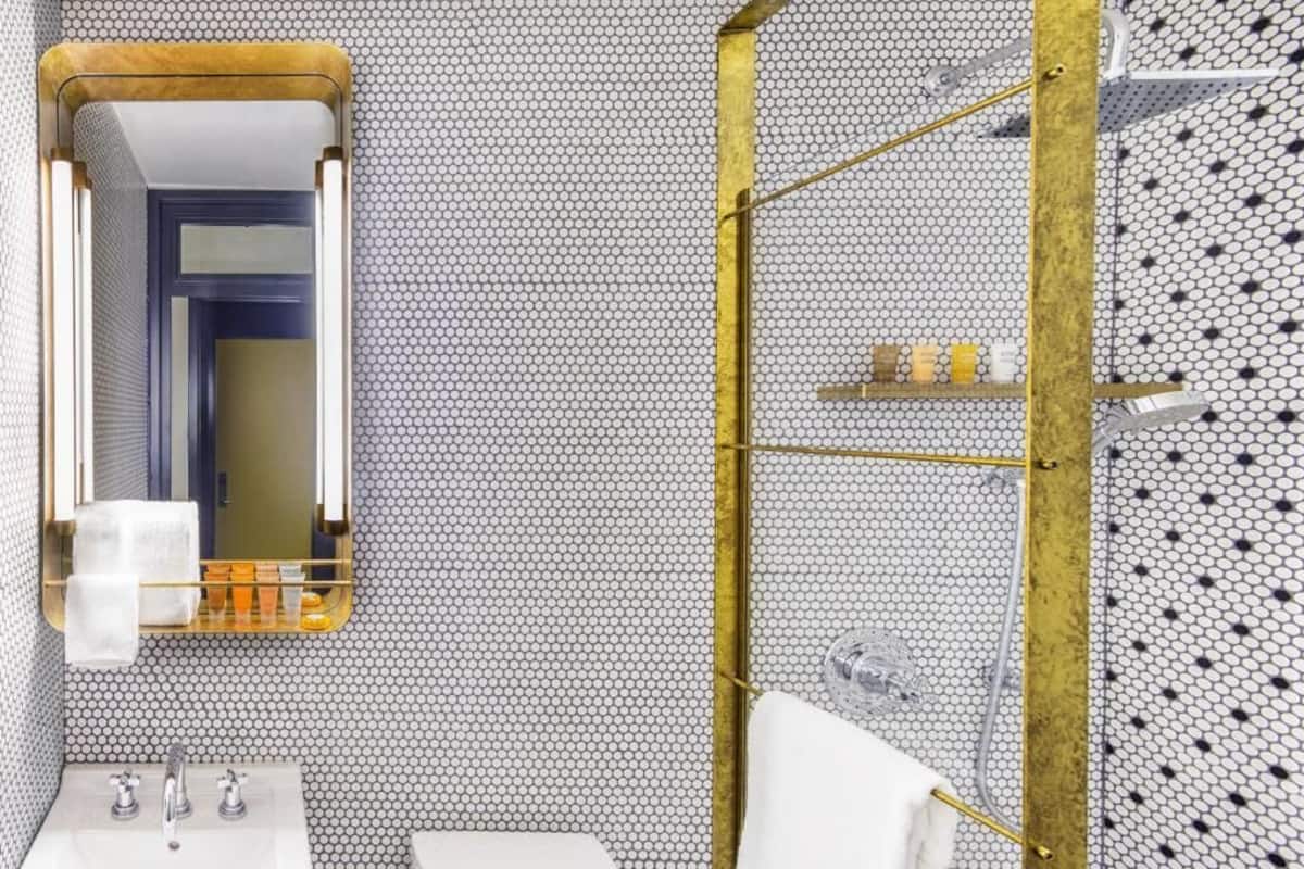 Premium Queen | Bathroom | Rainfall showerhead, designer toiletries