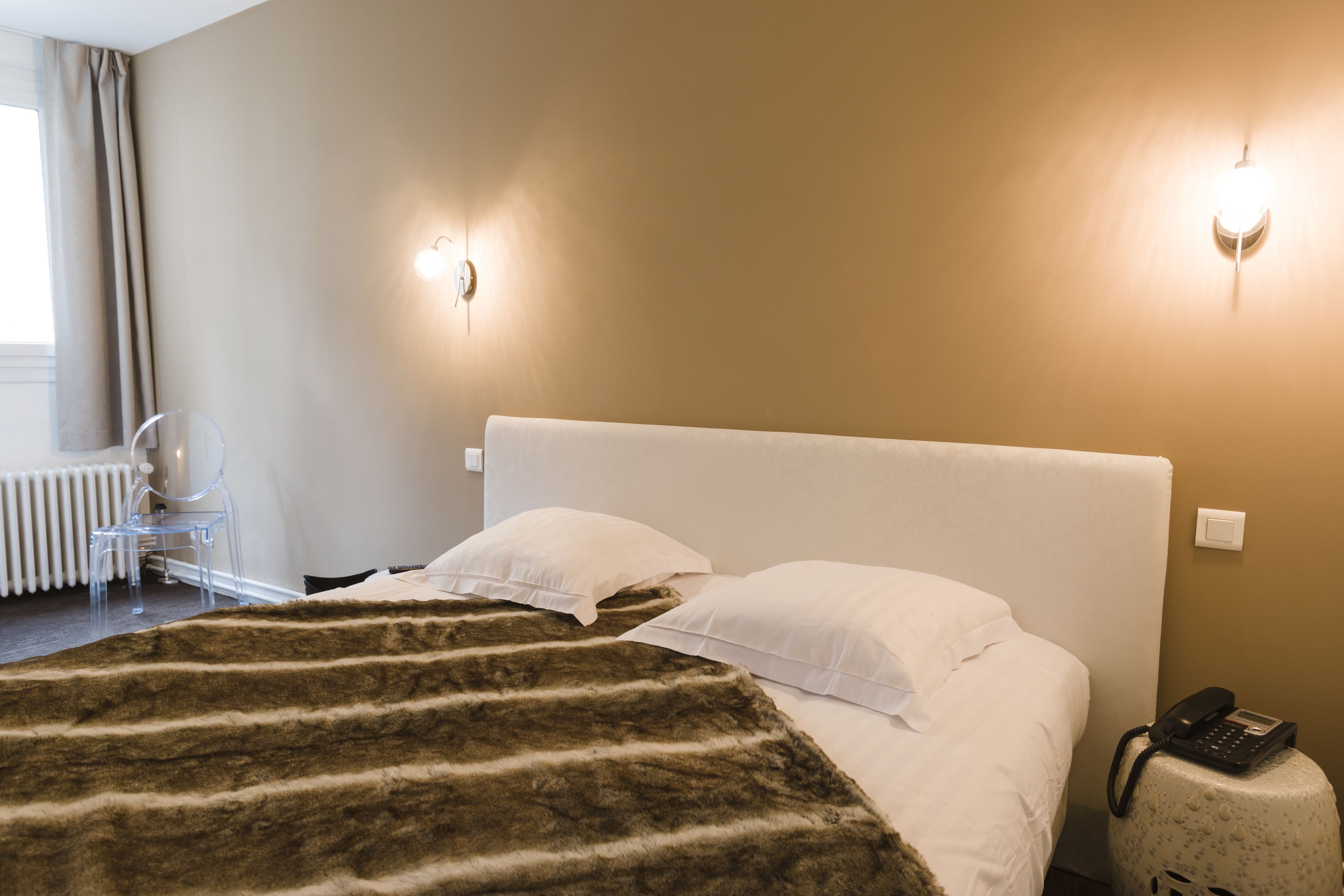 double room | desk, iron/ironing board, free wifi, bed sheets