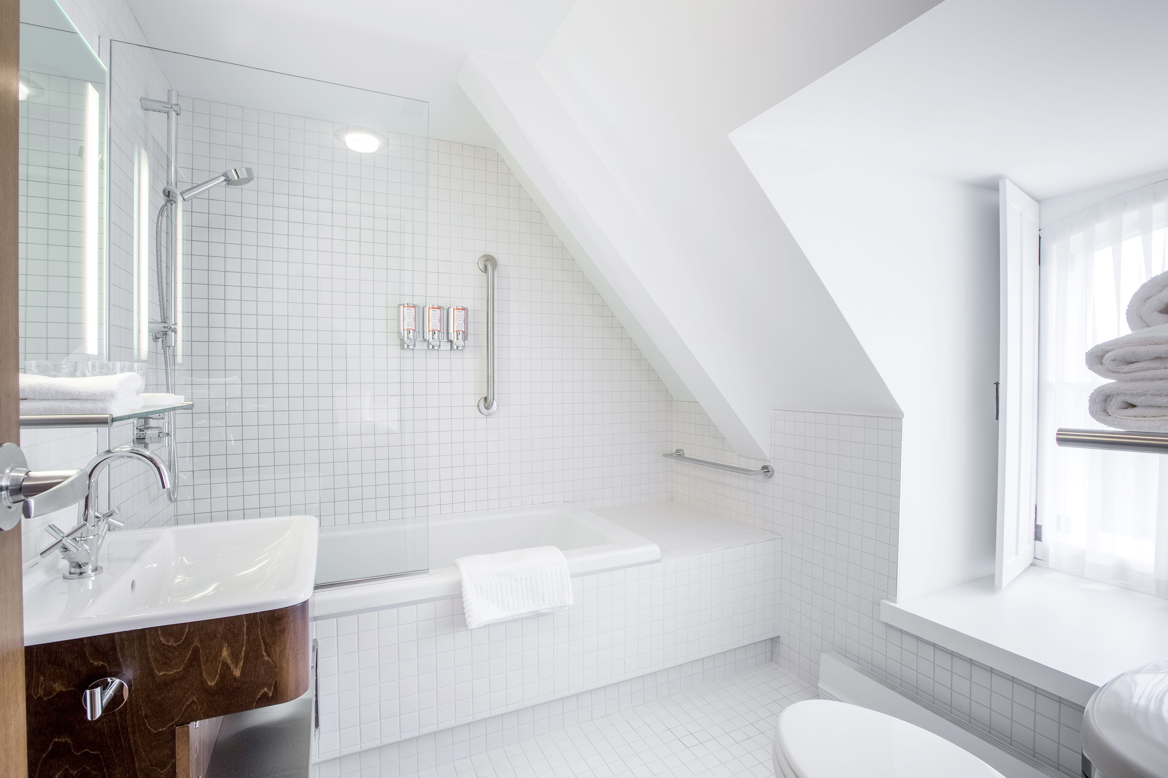 eco-friendly toiletries, bathrobes, towels, soap