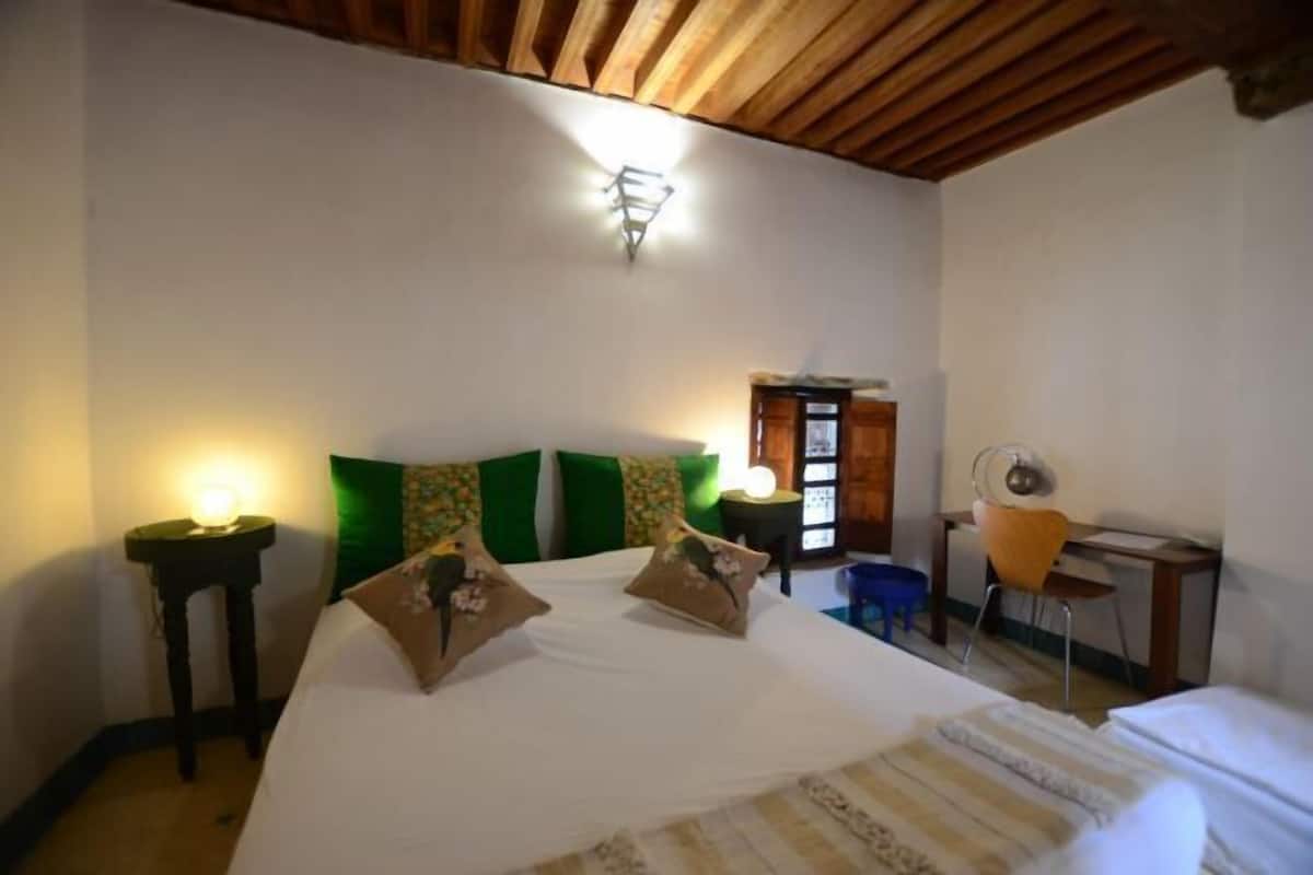 Sábanas de algodón egipcio, ropa de cama de alta calidad, escritorio