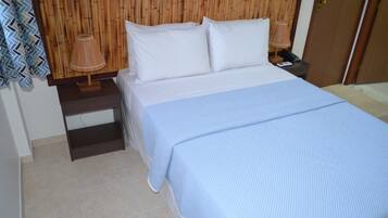 Quarto standard | Frigobar, cortinas blackout