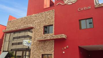 Fachada da propriedade