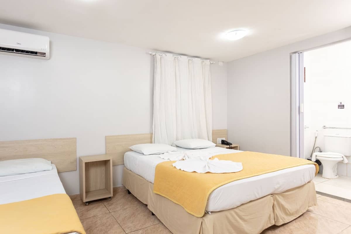 Standard Room | In-room safe, desk, blackout drapes, WiFi (free)