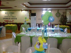 Banquet hall