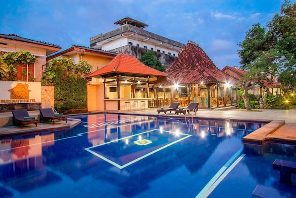 Exterior - Suriwathi Hotel (Legian)