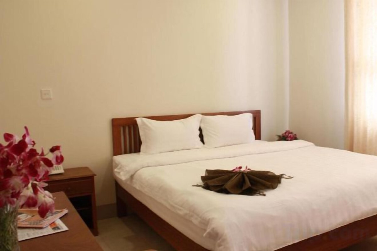 Minibar, caixa forta a l'habitació i escriptori