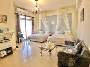 Desk, soundproofing, free WiFi, bed sheets - Crystal Blue Sea Maid (Hualien City)