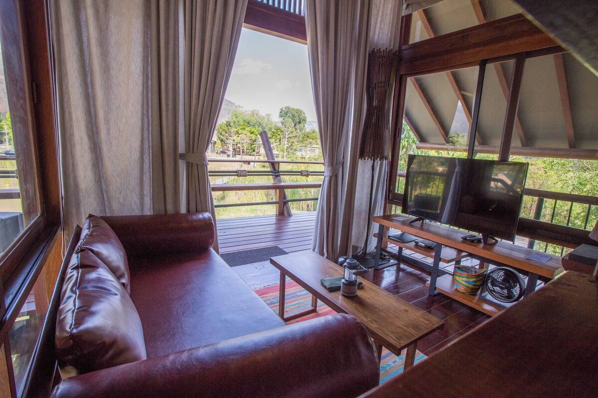 loft | living area | 32-inch lcd tv with satellite channels, tv, fireplace