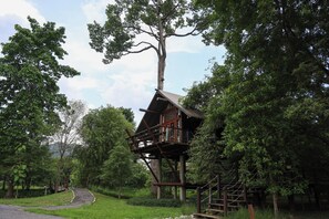 Loft Tree House | In-room safe, desk, iron/ironing board, WiFi - Lala Mukha Tented Resort Khao Yai (Pak Chong)
