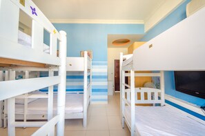 Basic Shared Dormitory, Mixed Dorm | Blackout curtains, free WiFi
