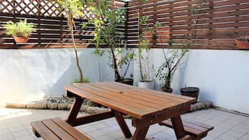 Chambre Quadruple | Terrasse/Patio