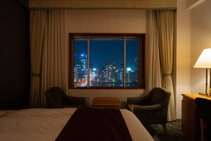 Chambre Deluxe avec lits jumeaux, non-fumeurs | Coffres-forts dans les chambres, bureau, Wi-Fi gratuit, draps fournis